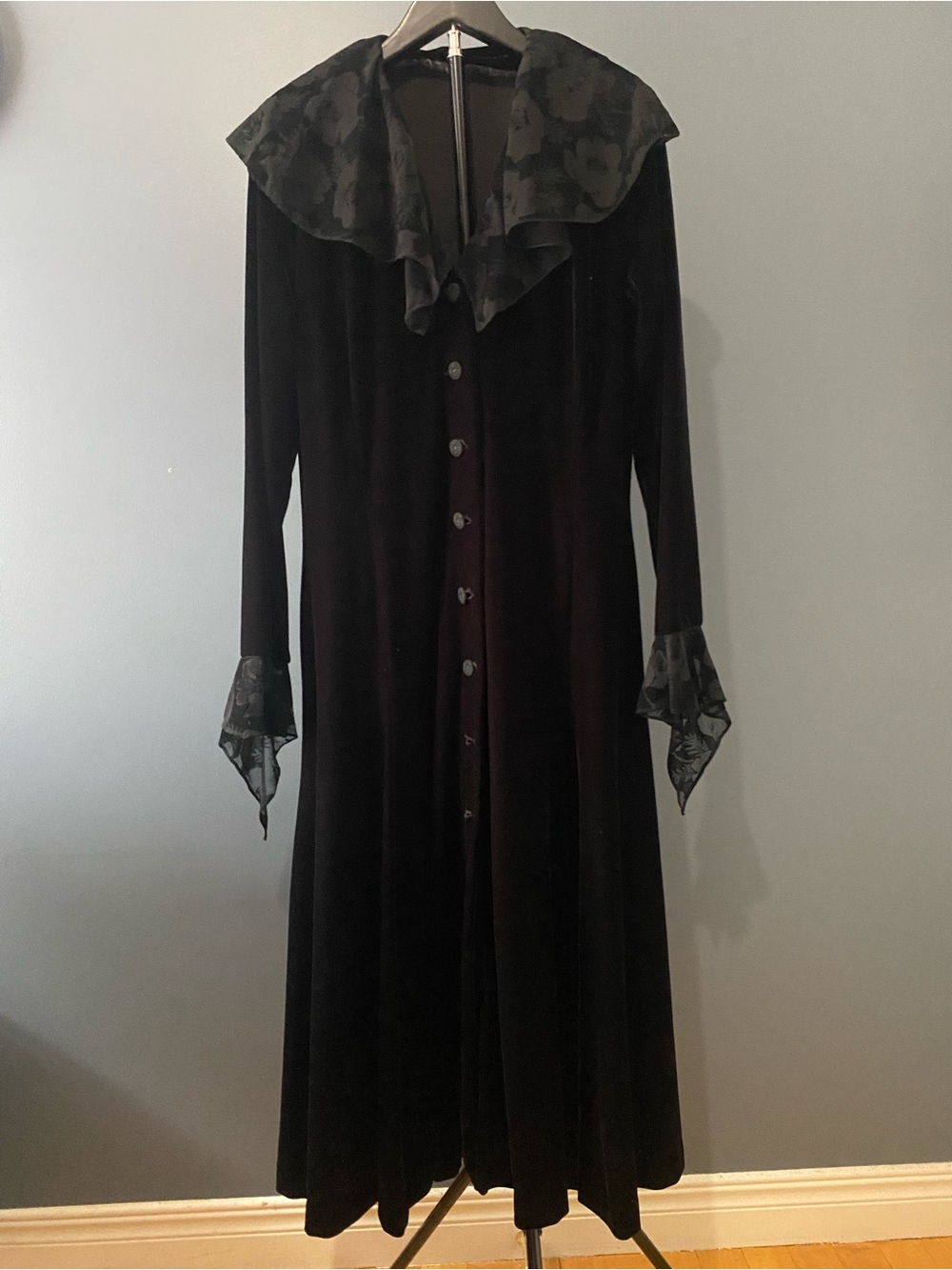 Black velvet like dress/jacket with matching palazzo pants